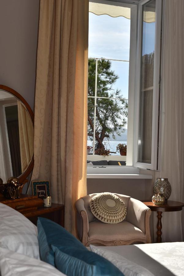 Zadar Center Beach Apartment - Directly On The Sea Exteriör bild