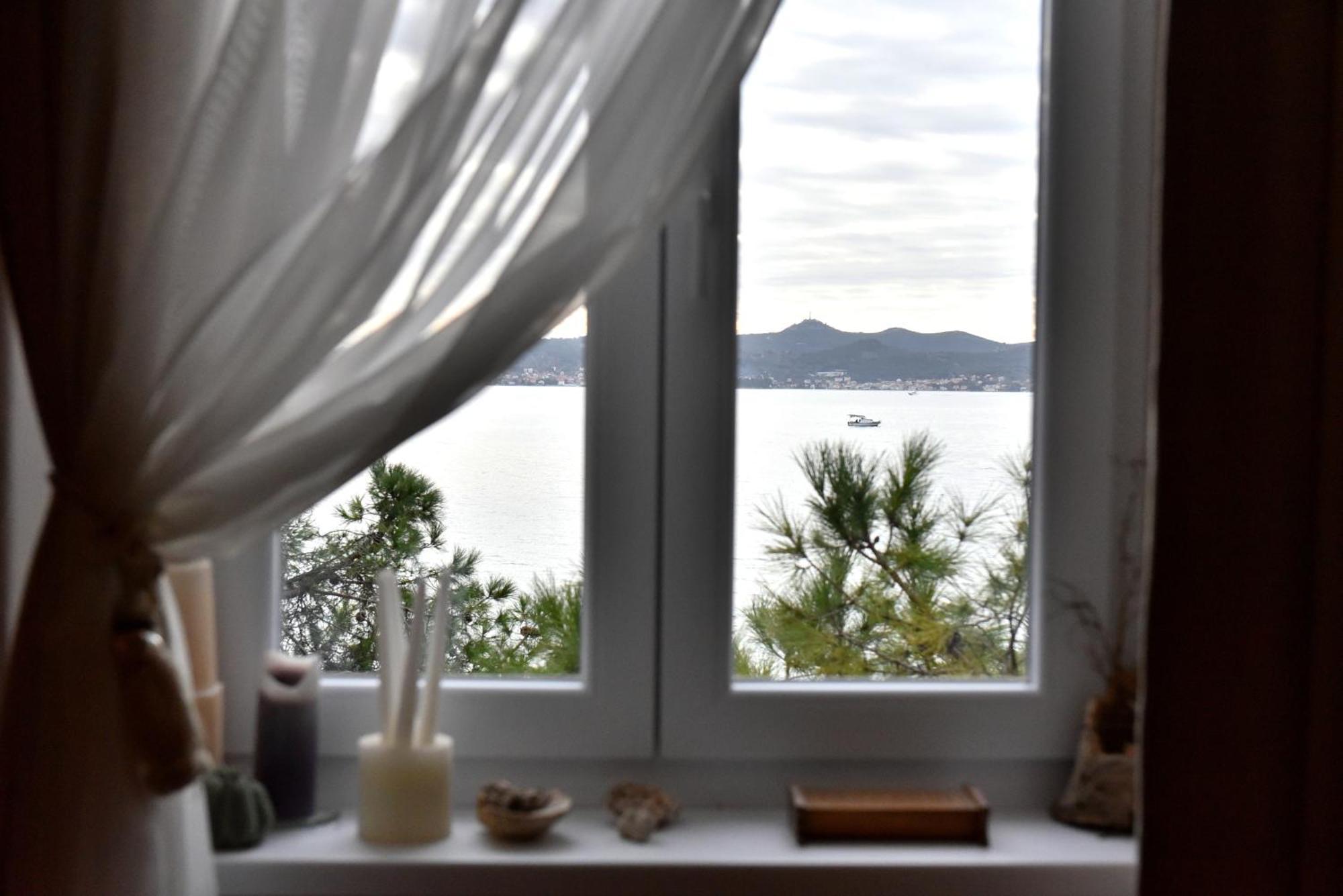 Zadar Center Beach Apartment - Directly On The Sea Exteriör bild
